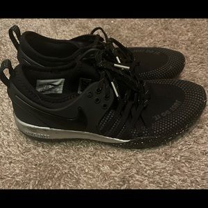 Nike Women's WMNS Free TR 7 Selfie